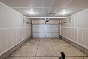 2141 S Wolverine Way, Washington, UT 84780 - Photo 13