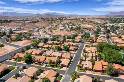 545 S Valley View Dr #82, Saint George, UT 84770 - Photo 21