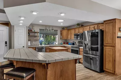 545 S Valley View Dr #82, Saint George, UT 84770 - Photo 9