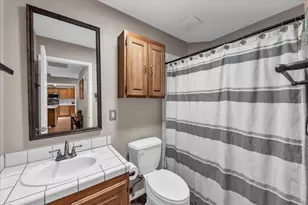 545 S Valley View Dr, Saint George, UT 84770 - Photo 17