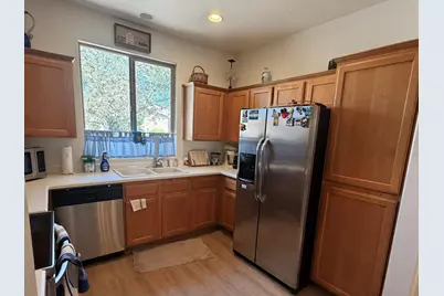 912 N Echo Ln, Washington, UT 84780 - Photo 3