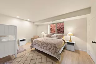 2255 N Tuweap Dr, Saint George, UT 84770 - Photo 39