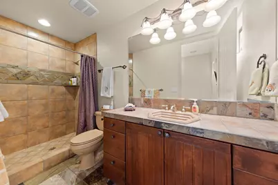 2255 N Tuweap Dr #9, Saint George, UT 84770 - Photo 31