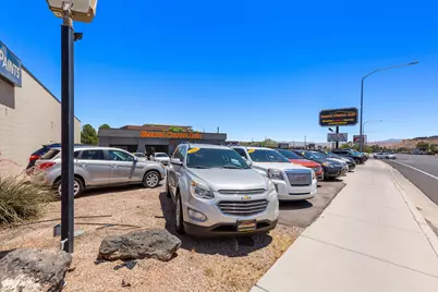 222 N Bluff St, Saint George, UT 84770 - Photo 5
