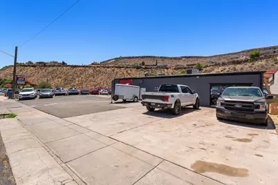 222 N Bluff St, Saint George, UT 84770 - Photo 7