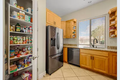 2581 W Desert Springs Rd, Saint George, UT 84770 - Photo 15