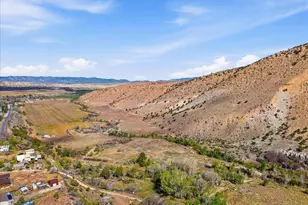 811 E Canyon Rd, Mayfield, UT 84643 - Photo 45