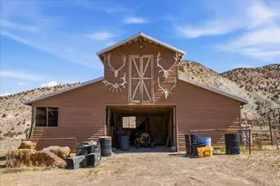 811 E Canyon Rd, Mayfield, UT 84643 - Photo 37