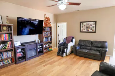 635 E 460 S, Ivins, UT 84738 - Photo 9