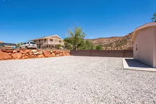 476 E Jessop Ave, Hildale, UT 84784 - Photo 47