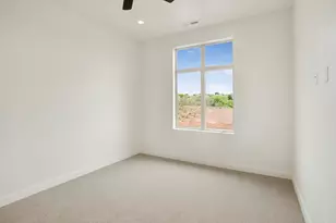 990 Manen St, Washington, UT 84780 - Photo 17
