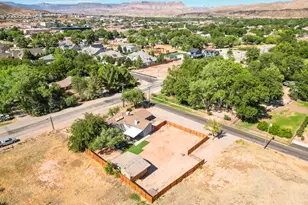 414 S 920 W, Hurricane, UT 84737 - Photo 1