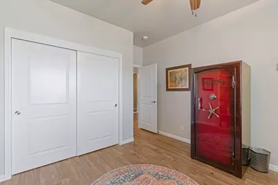 3270 S Laurelwood Cir, Saint George, UT 84790 - Photo 17