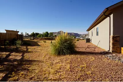 1000 E Canyon Dr, Big Water, UT 84741 - Photo 21