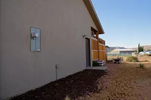 1000 E Canyon Dr, Big Water, UT 84741 - Photo 23
