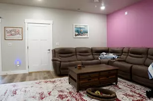 1000 E Canyon Dr, Big Water, UT 84741 - Photo 11