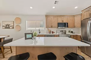 504 E Telegraph St, Washington, UT 84780 - Photo 9