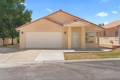 504 E Telegraph St #14, Washington, UT 84780 - Photo 3
