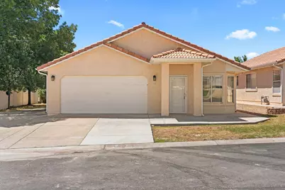 504 E Telegraph St #14, Washington, UT 84780 - Photo 1