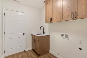 504 E Telegraph St, Washington, UT 84780 - Photo 13