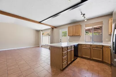 695 N 500 W St #9, Saint George, UT 84770 - Photo 11