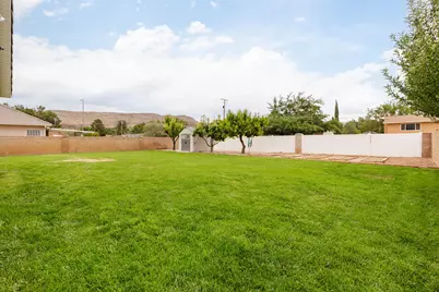 567 W 375 S, Hurricane, UT 84737 - Photo 23