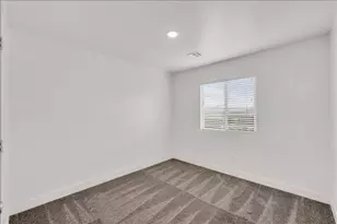 5875 S Challenger Way, Saint George, UT 84790 - Photo 13