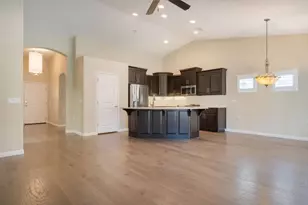 4263 S Painted Finch Dr, Saint George, UT 84790 - Photo 13