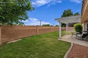 1305 E Riverside Dr, Saint George, UT 84790 - Photo 15