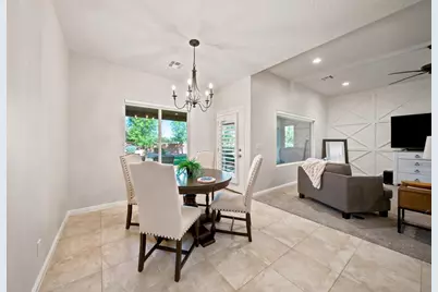 3242 S Laurelwood Cir, Saint George, UT 84790 - Photo 7