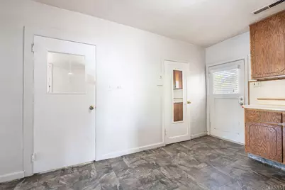111 S 200 E, Saint George, UT 84770 - Photo 23