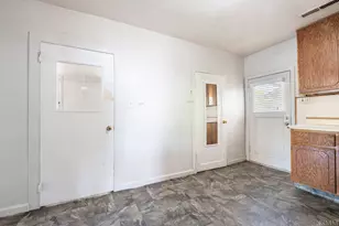 111 S 200 E, Saint George, UT 84770 - Photo 23