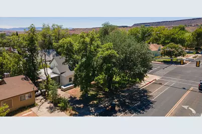 111 S 200 E, Saint George, UT 84770 - Photo 39