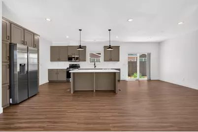 464 E Jessop Ave, Hildale, UT 84784 - Photo 9