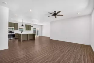 464 E Jessop Ave, Hildale, UT 84784 - Photo 11