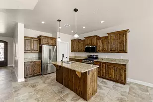 1157 S 2970 E, Saint George, UT 84790 - Photo 11