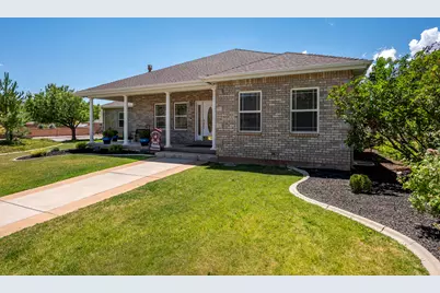 242 S Marble Canyon Dr, Cedar City, UT 84720 - Photo 3