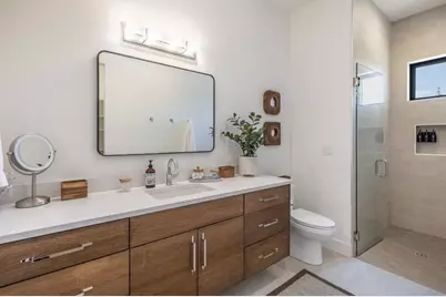 1335 W Shinnecock Cir, Saint George, UT 84770 - Photo 11