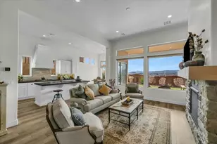 2139 W Cougar Rock Cir, Saint George, UT 84770 - Photo 5