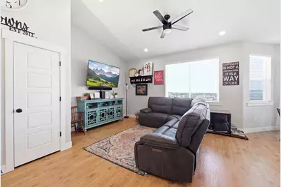 167 N 910 E, Santaquin, UT 84655 - Photo 5