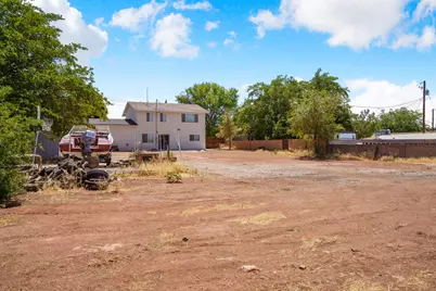 135 N 300 E, Washington, UT 84780 - Photo 3