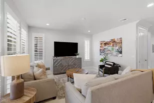 2329 E Escondido Dr, Washington, UT 84780 - Photo 7