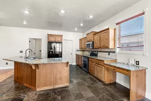 1873 S 30 W, Washington, UT 84780 - Photo 5