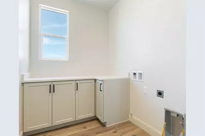 907 E Coyote Crest Dr, Washington, UT 84780 - Photo 33