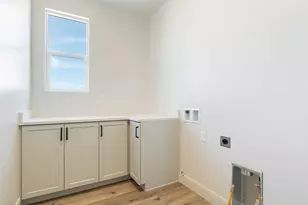 907 E Coyote Crest Dr, Washington, UT 84780 - Photo 33