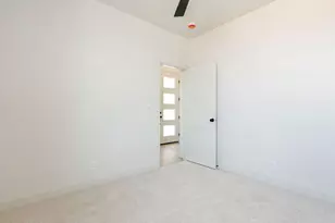 907 E Coyote Crest Dr, Washington, UT 84780 - Photo 27