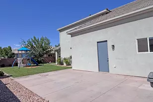 429 E Treasure Valley Rd, Washington, UT 84780 - Photo 31