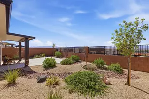 761 N Red Coral Ct, Washington, UT 84780 - Photo 27