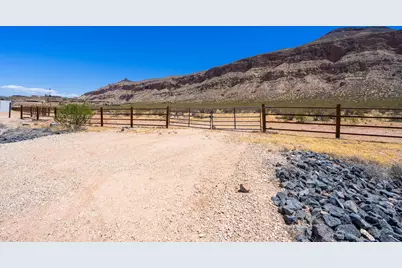 3705 S 1100 W, Hurricane, UT 84737 - Photo 3