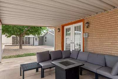 1649 W State St, Hurricane, UT 84737 - Photo 13